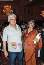 Om Puri, Dolly Thakore at Jaswant Singh_s book Jinnah launch in Trident on 6th Oct 2009 (2).JPG